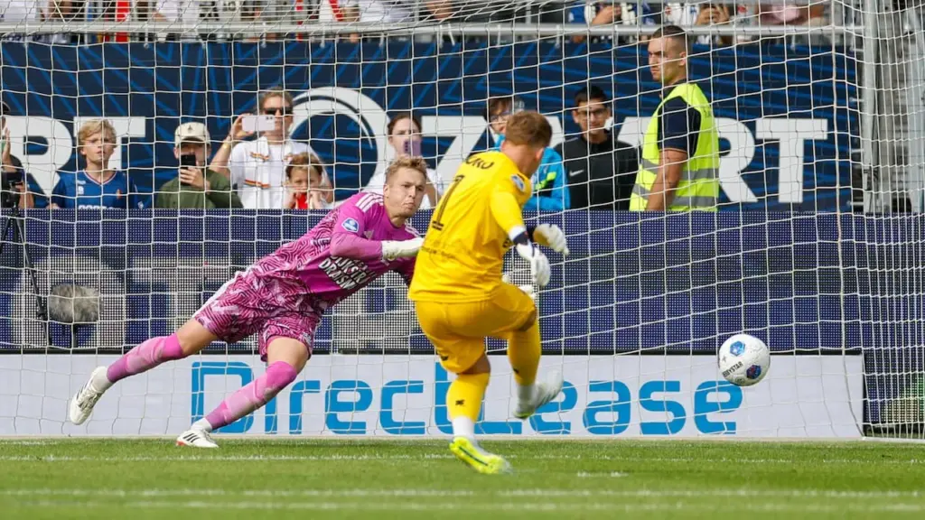 Goals Koeman junior gaan de wereld over, ook recordhouder Van Zoghel geniet